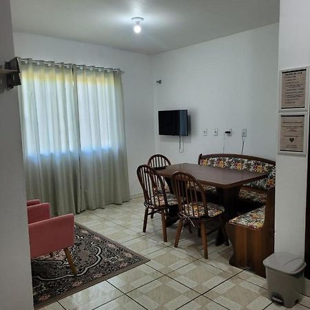 Apartamento Aconchego Rosa Pomerode Apartment ภายนอก รูปภาพ
